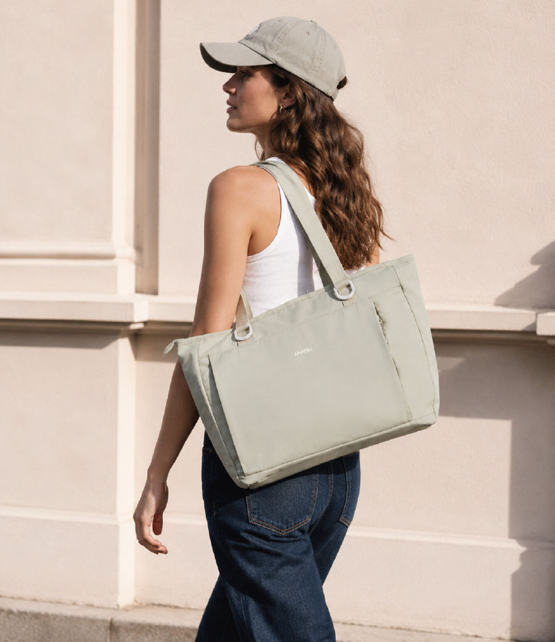 AeroNest 8.6L Water-Resistant Laptop Tote